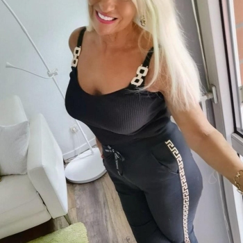 54 jarige vrouw zoekt sex in Noord-Holland