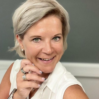 58 jarige vrouw zoekt contact voor sex met mannen in Zuid-Holland