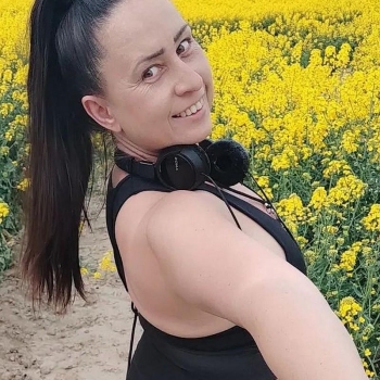 58 jarige vrouw zoekt contact voor sex met mannen in Noord-Holland