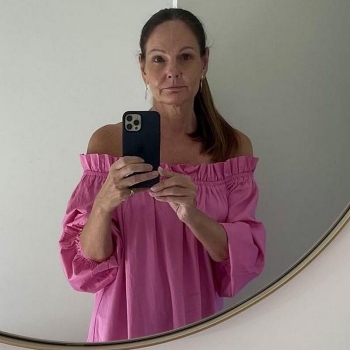58 jarige vrouw zoekt contact voor sex met mannen in Drenthe