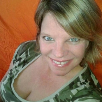 54 jarige vrouw, kiwi5 zoekt sexcontact met man in Friesland