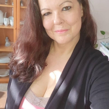 57 jarige vrouw zoekt contact voor sex met mannen in Overijssel
