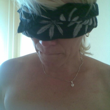 Vrouw (44) zoekt sex in Limburg