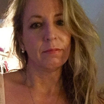 Vrouw (52) zoekt sex in Zuid-Holland
