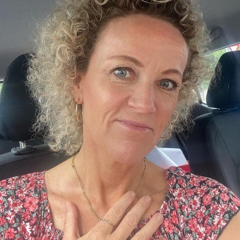 57 jarige vrouw zoekt contact voor sex met mannen in Drenthe