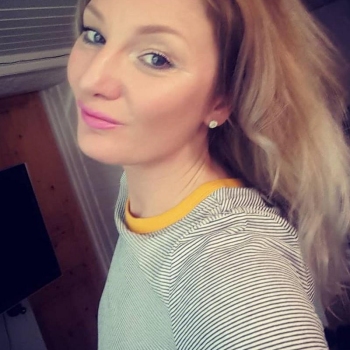 45 jarige vrouw zoekt man voor sex in Veele, Groningen