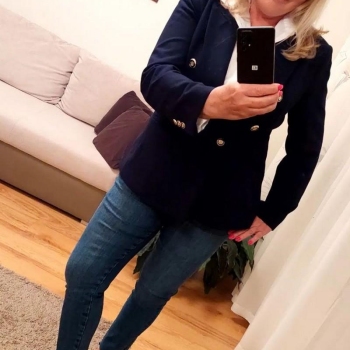 53 jarige vrouw zoekt contact voor sex met mannen in Zuid-Holland